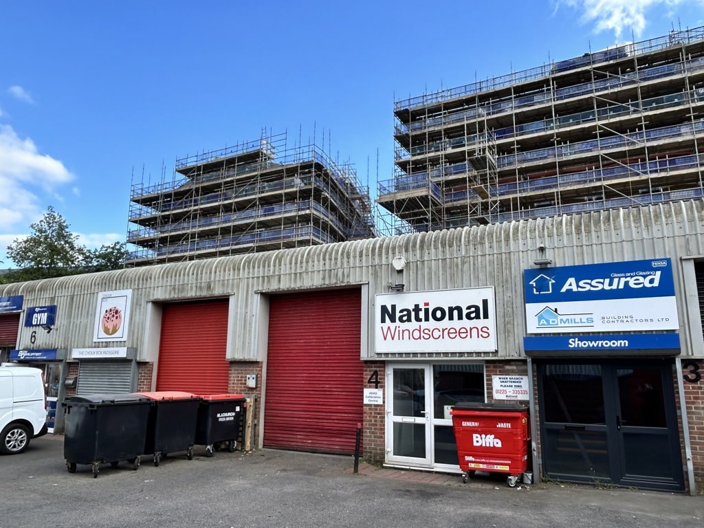 Unit 4 Stable Yard,  Windsor Bridge Road, Bath, Somerset, BA2 3AY