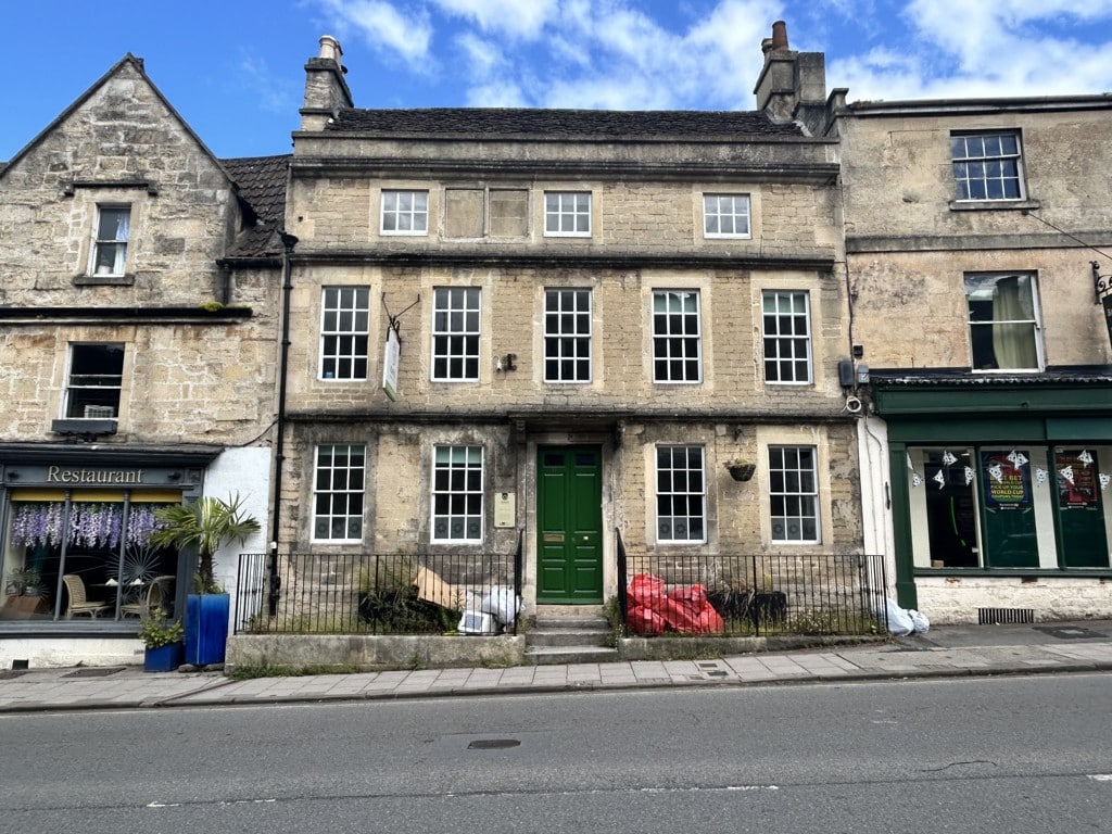 Green Tree House, 11 St. Margarets Street, Bradford-On-Avon, Wiltshire, BA15 1DA